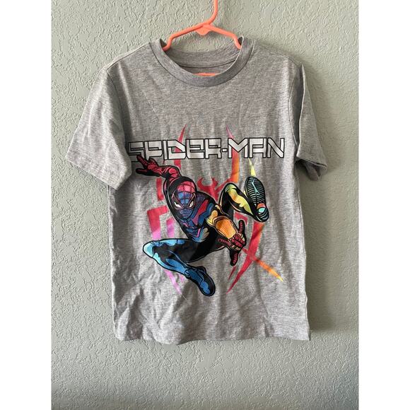 Marvel Spiderman Boys Graphic Tee Small Shirt - Picture 1 of 3